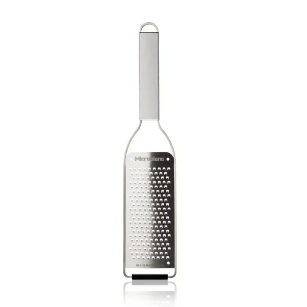 Microplane Heavy-Duty Grater - Coarse & Professional Kitchen Tool microplane heavy duty grater c 0 1752848816 - DIVERSTIMENTI