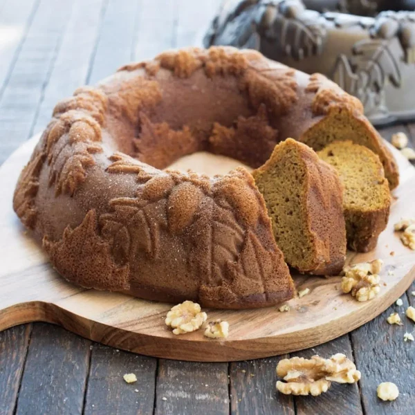 Nordic Ware Bronze Bundt Pan | Fall Baking with Autumn Wreath Design nordic ware bronze bundt pan f 0 1752847178 - DIVERSTIMENTI